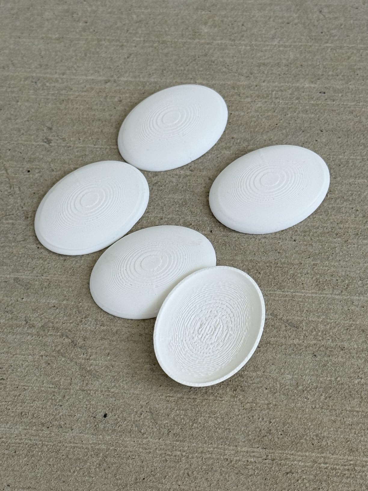 PH PandaHall 60pcs Pendant Tray Kit, 30pcs 5 Color Oval Pendant Blank Bezel, 30pcs 25 x 18mm Glass Cabochon Dome Tiles Clear Cameo Memorial Photo Pendant for Wedding Bouquet Graduation Photo Charm customer photo 1