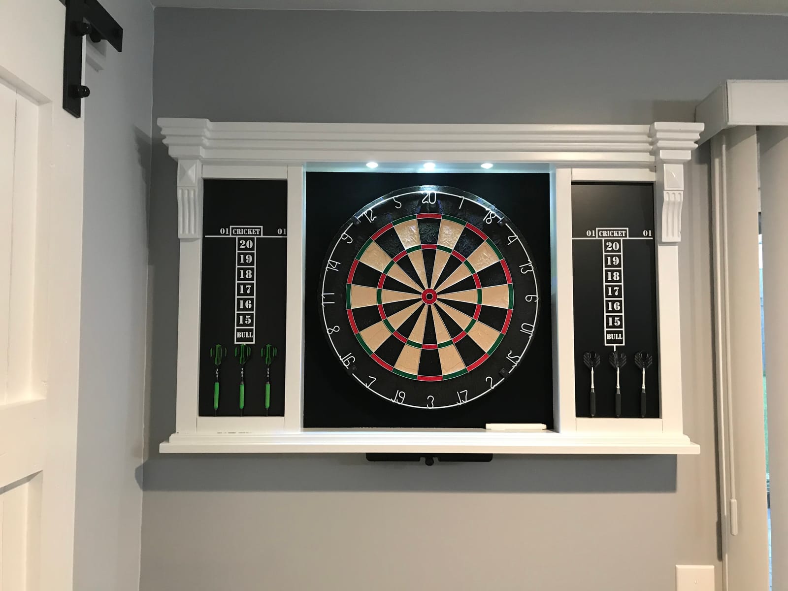 Barrington Pub Style Dartboard, Pre-Assembled with LED Lights, Woodhaven customer photo 1