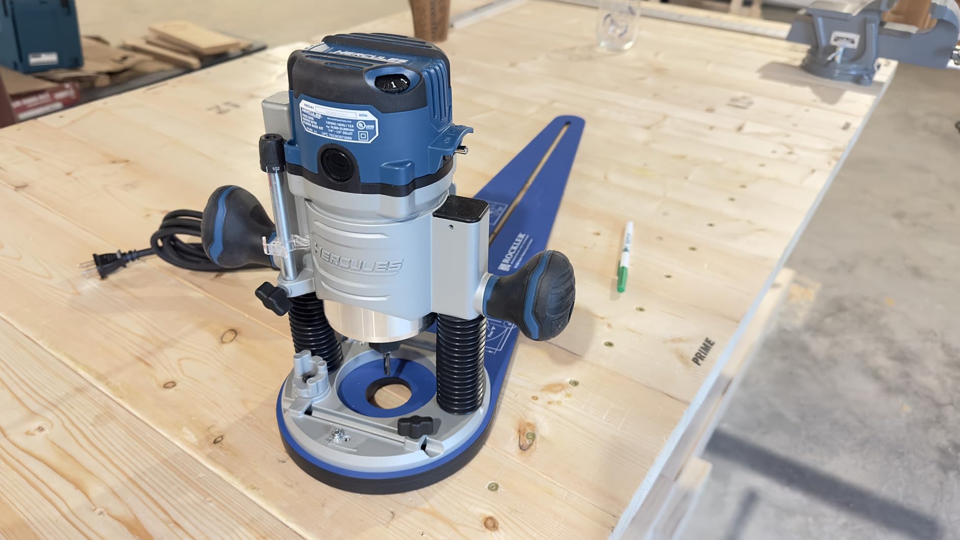 Rockler Router Circle Cutting Jig, Easy Plunge Router Guide for Woodworking customer photo 2
