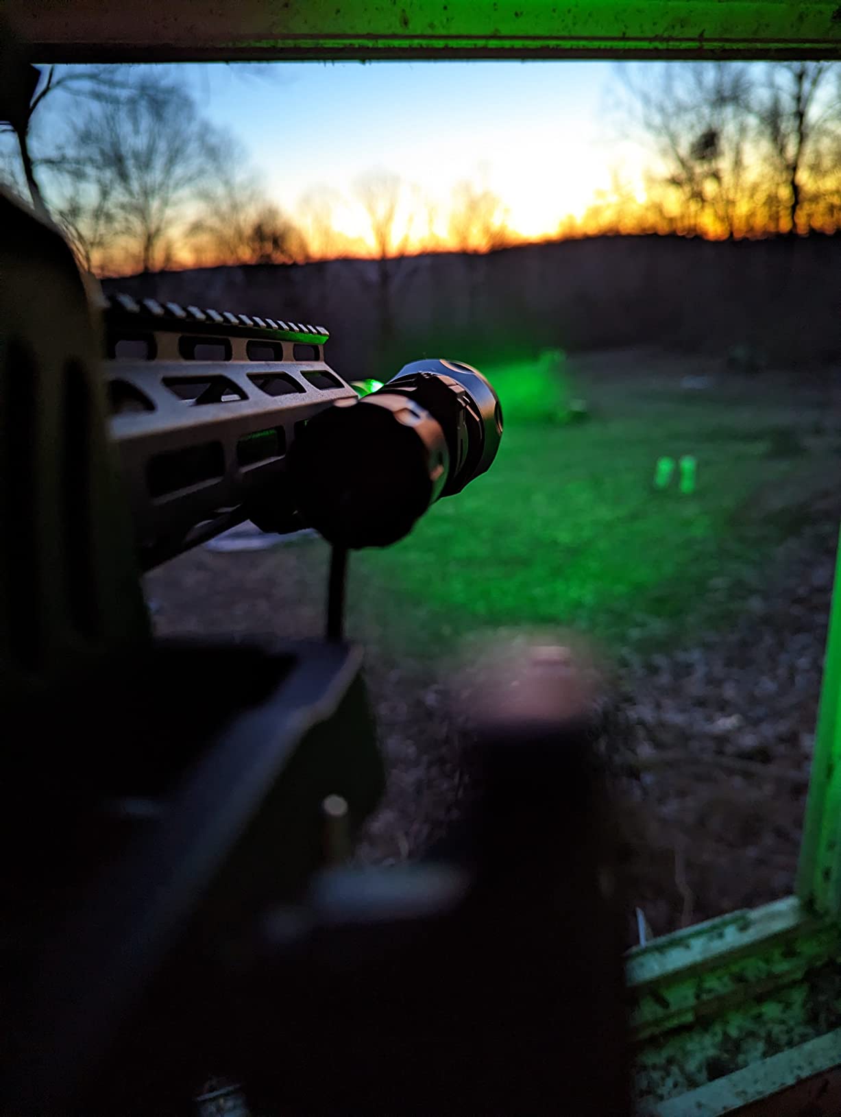 VASTFIRE Predator Light with Interchangeable (Red, Green, White) LED Hunting Flashlight with Scope Mount for Hog Coyote Coon Bobcat Raccoon Varmint Rabbit Night Hunting customer photo 2