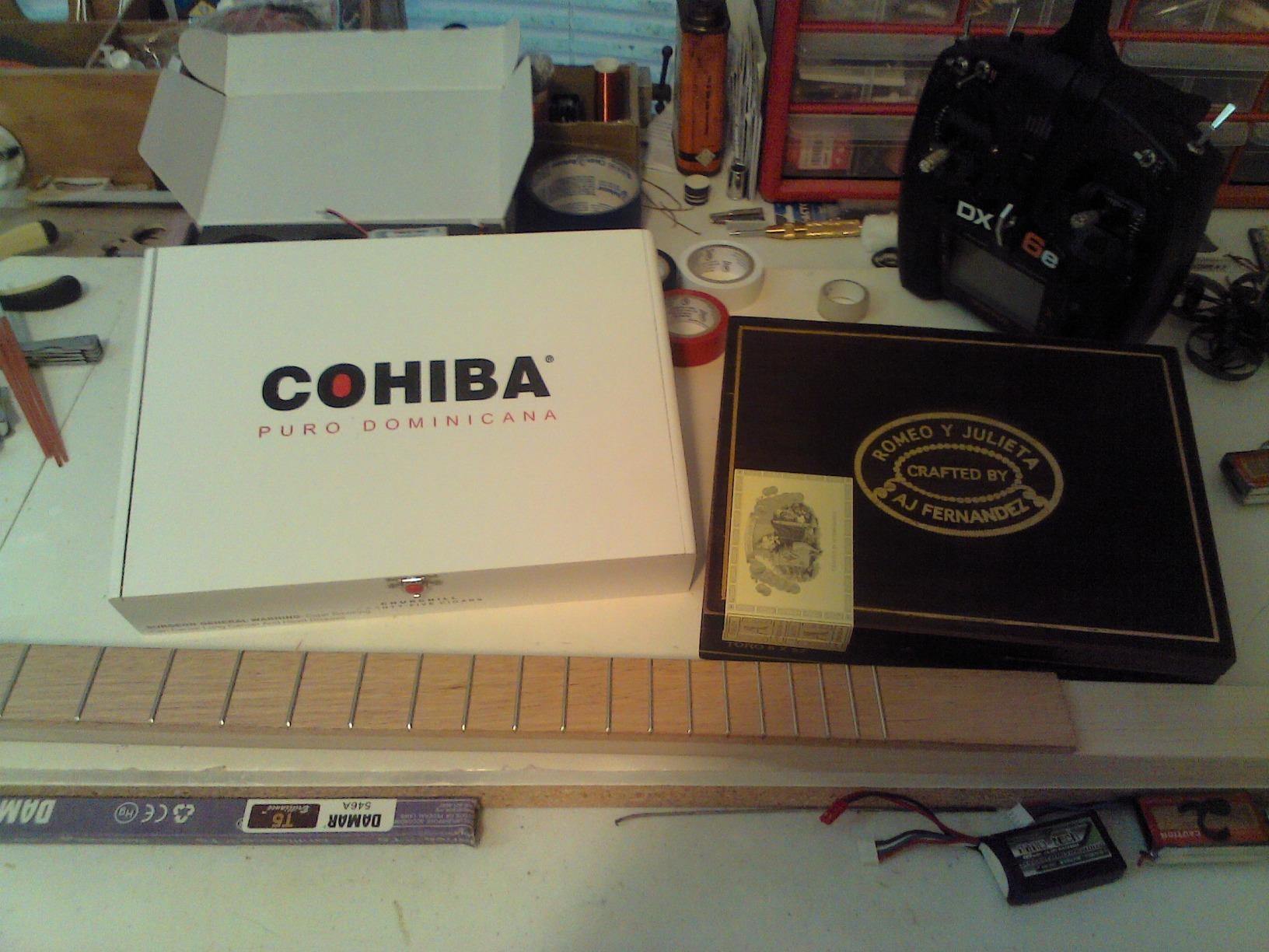 C. B. Gitty The Chicago Premium Electric 3-String Cigar Box Guitar Kit customer photo 2