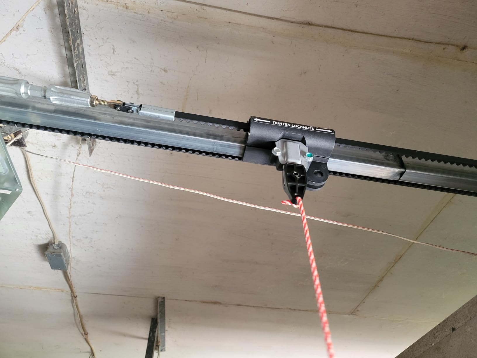 Genie QuietLift Connect – WiFi Smart Garage Door Opener with Added Wireless Keypad, ¾ HPC Smart Belt Drive – Compatible with Alexa and Google Assistant, Model 3053-TKV customer photo 1
