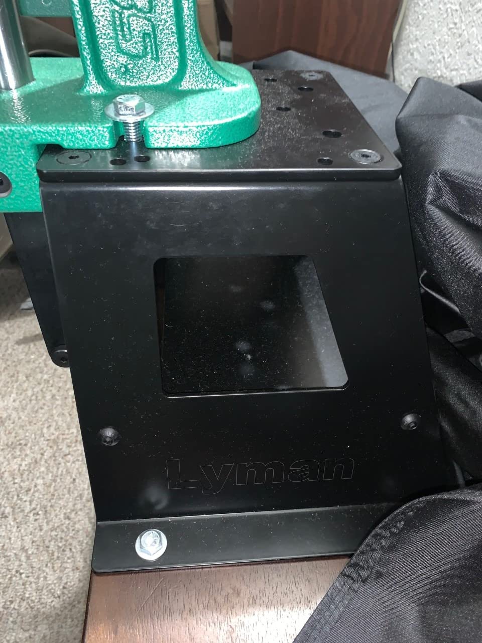Universal Press Stand customer photo 1
