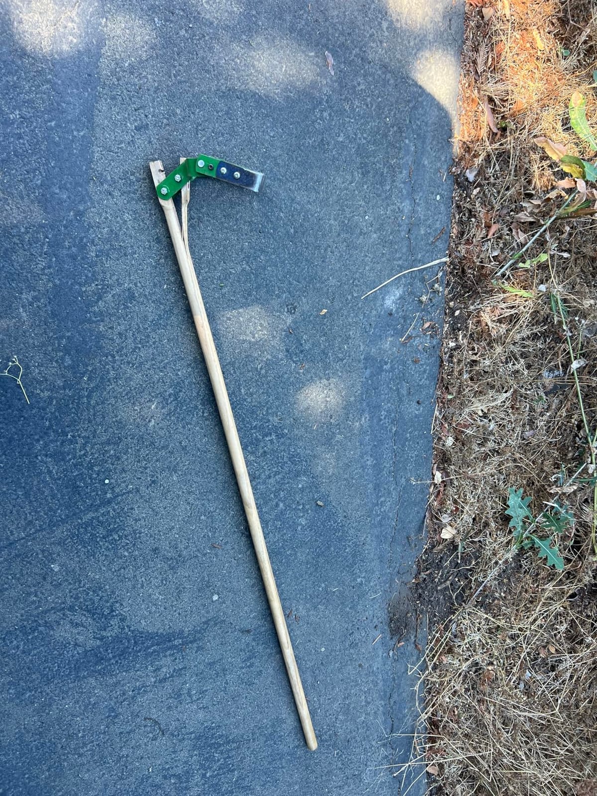 Hoss Stirrup Hoe | Made in USA | Built to Last a Lifetime | Great for Weeding and Edging customer photo 1