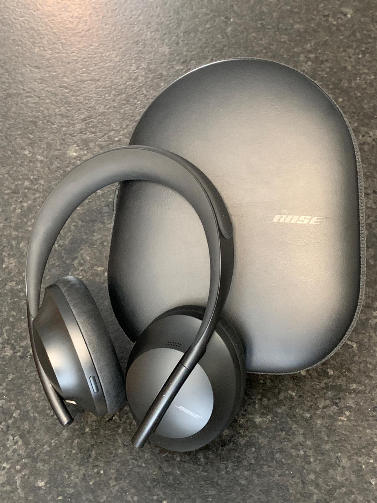 Bose Headphones 700, Noise Cancelling Bluetooth Over-Ear Wireless Headphones with Built-in Microphone for Clear Calls and Alexa Voice Control, Black customer photo 1