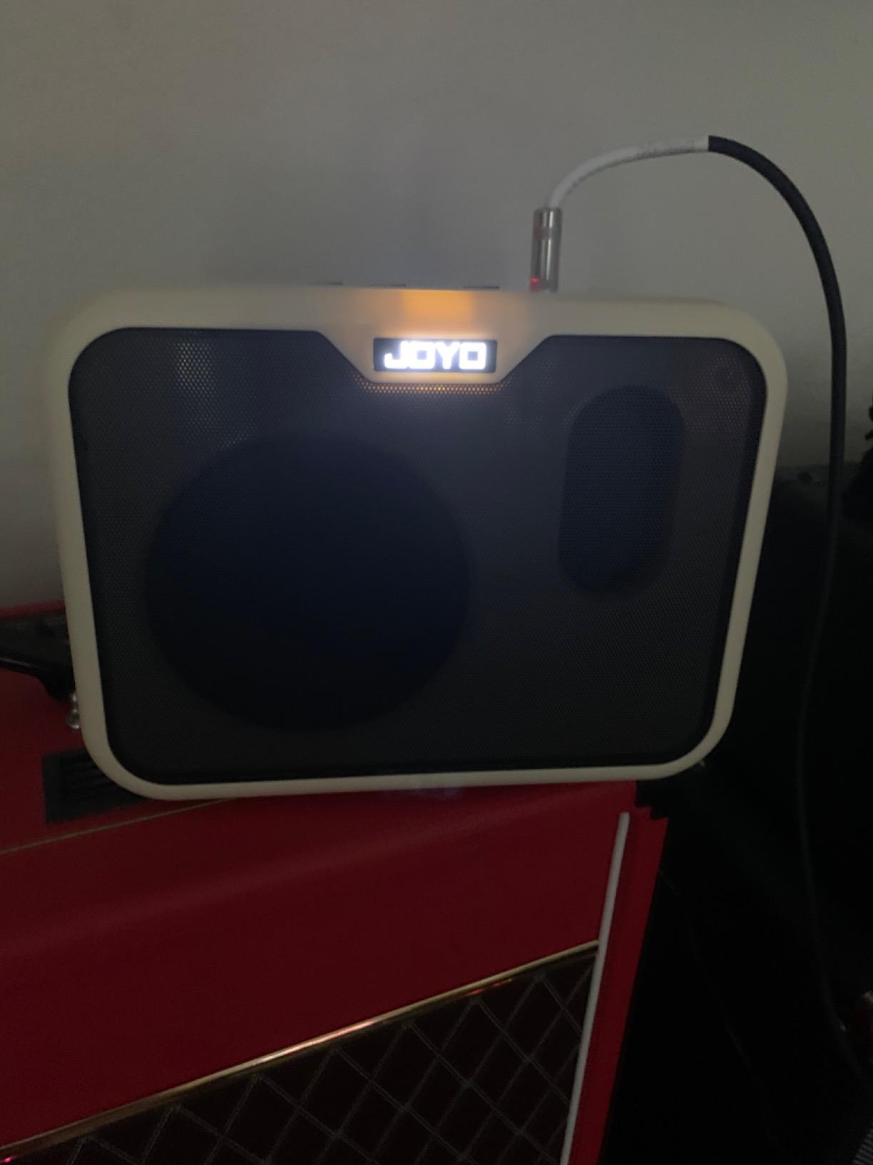 JOYO 10W Mini Bass Amp Bass Guitar Practice Amp Combo Bass Amplifier Portable Small Battery Powered Bass Amp Dual Channel (MA-10B) customer photo 2