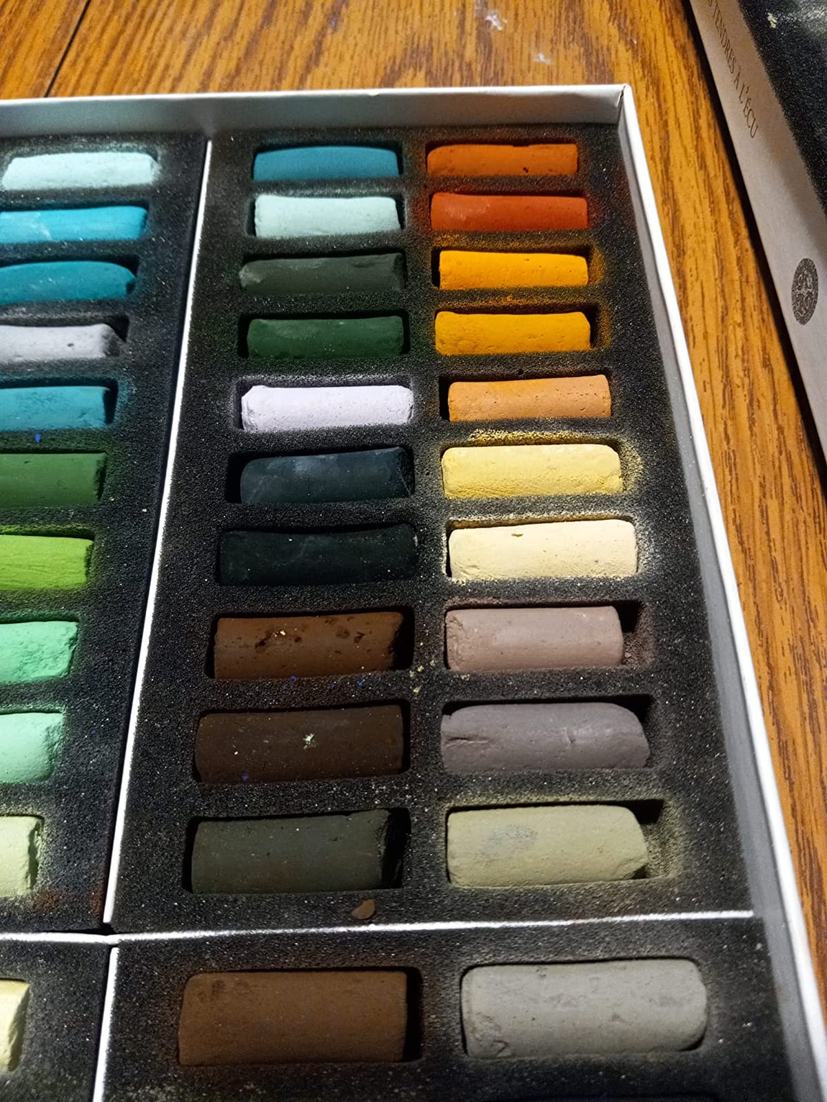 SENNELIER Extra-Soft French Half Pastel Professional Artist Box Set, 40-Colors customer photo 2
