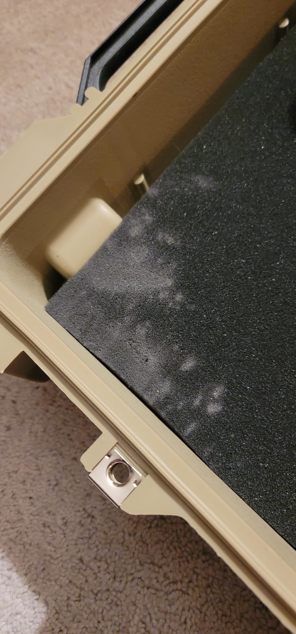 MEIJIA Portable Rolling Waterproof All Weather Hard Rifle Case,Gun case with Wheels,Customizable Fit Foam Included,Fit for Rifle,Guns,Shotguns, Airsoft Gun customer photo 1