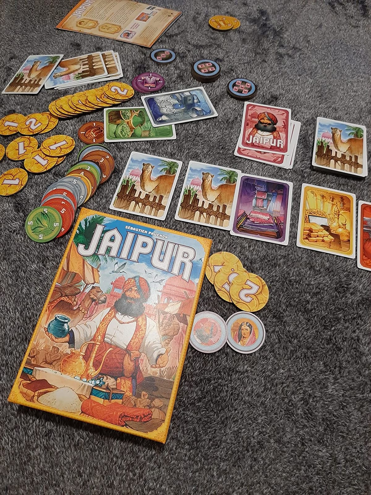 Asmodee Jaipur 2-Player Trading Card Strategy Game, Ages 10+ customer photo 1