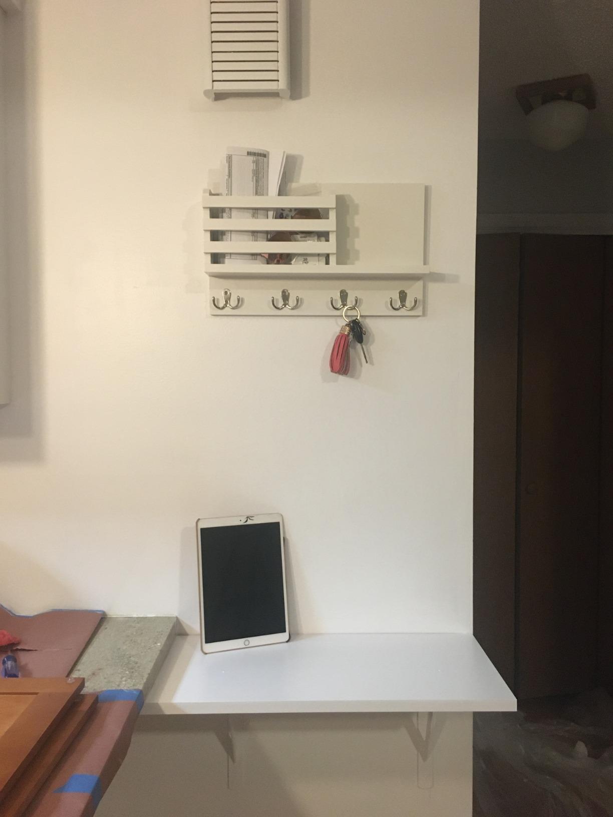 Dahey Key Mail Holder Wall Mounted Wooden Hanger with 4 Double Hooks, Brown customer photo 2