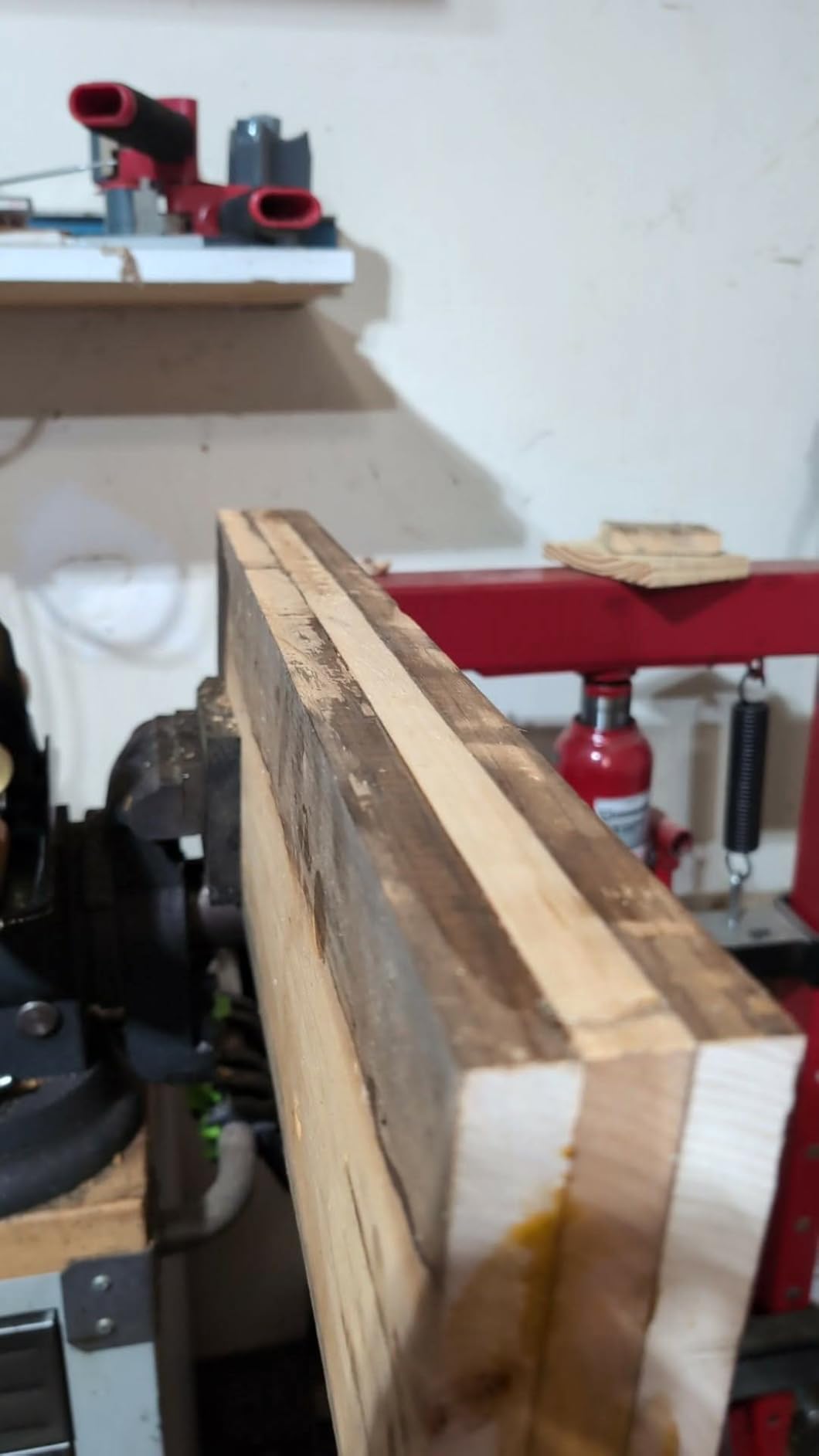 Amazon Basics No.4 Adjustable Precision Smoothing Bench Hand Plane with 2-Inch Blade and Wooden Handles for Woodworking, Brown customer photo 1