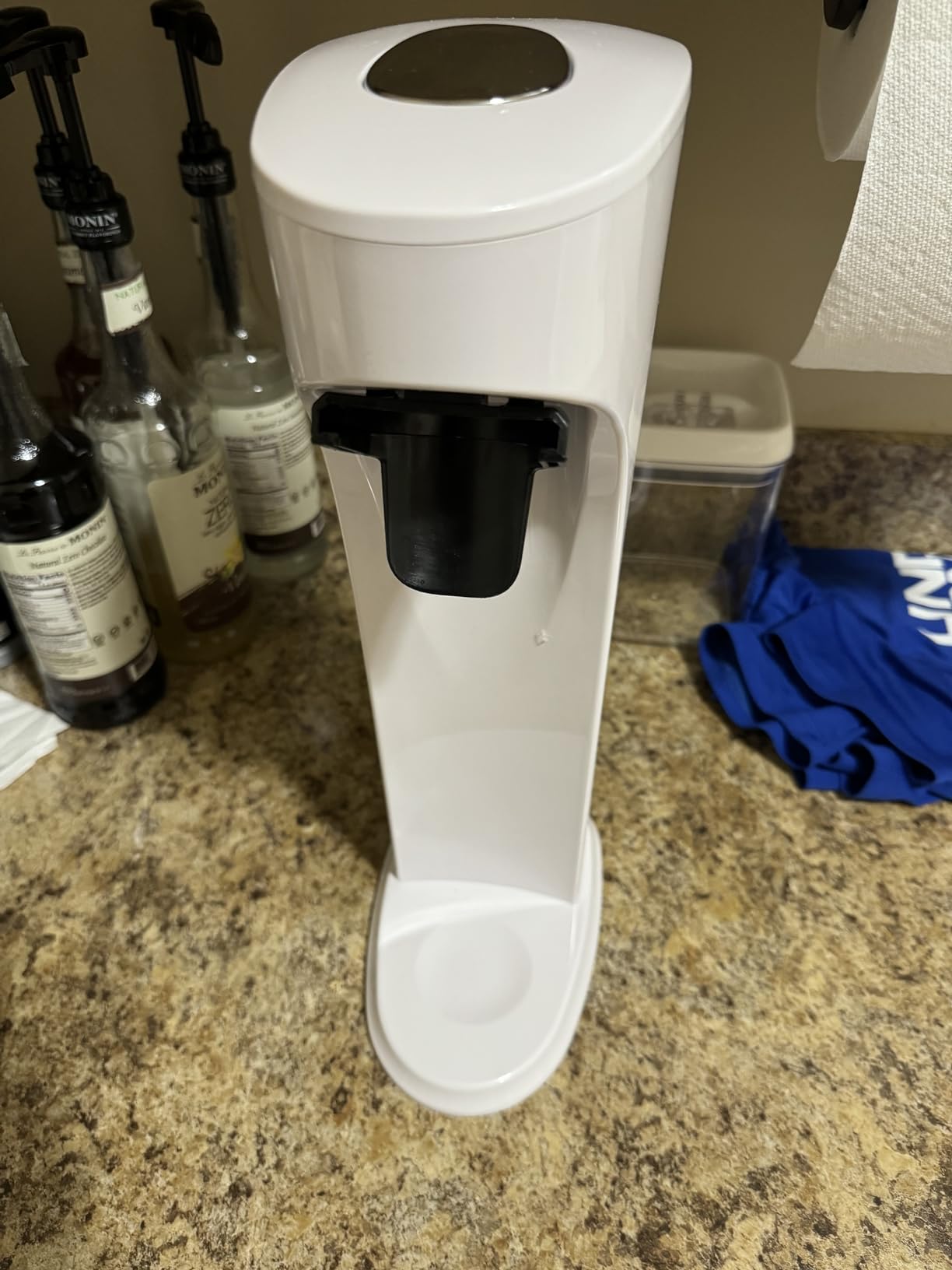 Drinkmate OmniFizz Sparkling Water Maker & Soda Streaming Machine | Carbonates Any Drink | SPECIAL BUNDLE | Includes 60L CO2 Cartridge + Two BPA-Free Bottles (Matte Black) customer photo 1