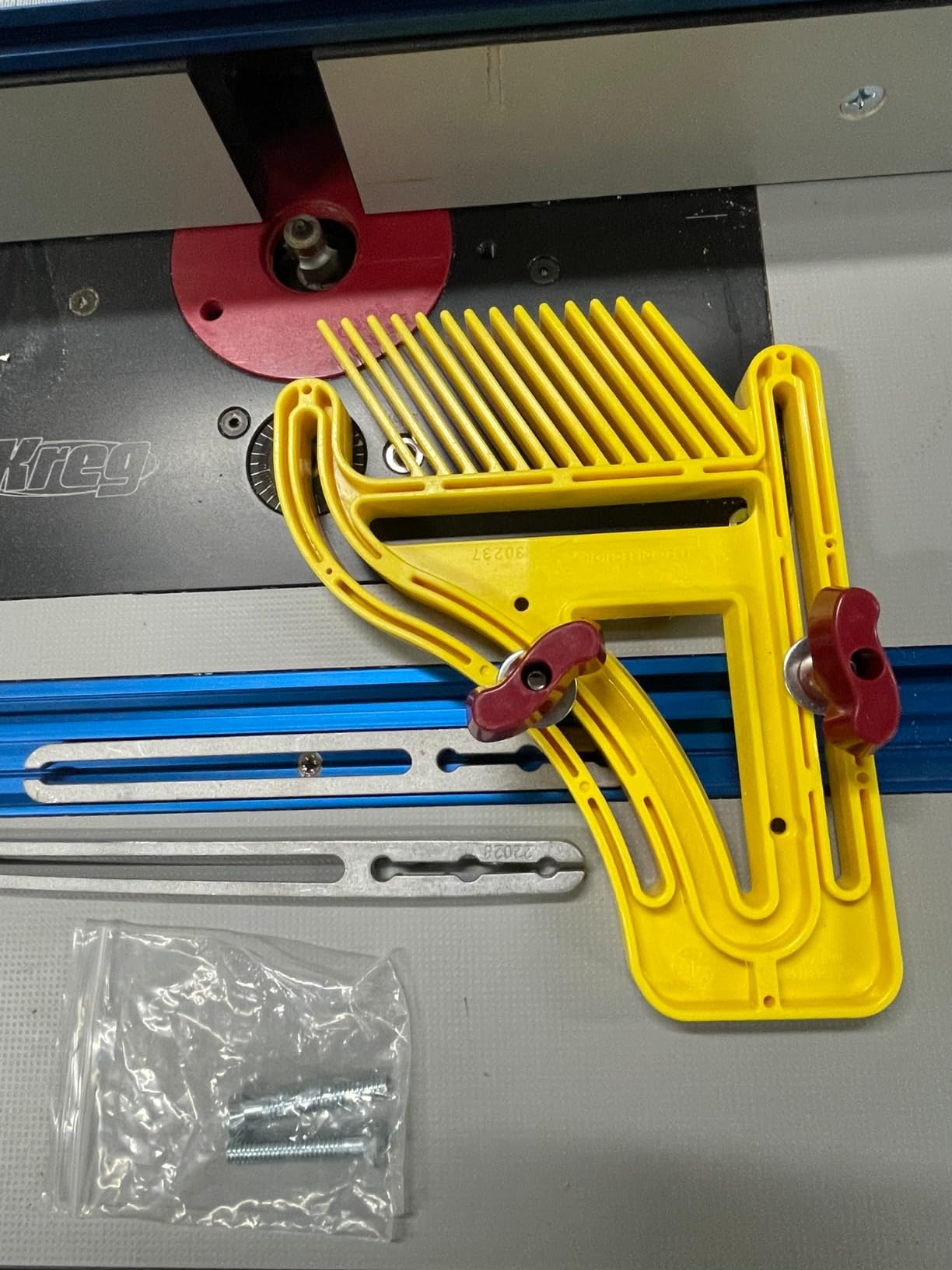 Milescraft 7334 Safety Bundle - Includes Feather Board, Push Stick, and FREE Grabber push block. Ideal for use on router tables, table saw, jointers, and even band saws , Yellow customer photo 1