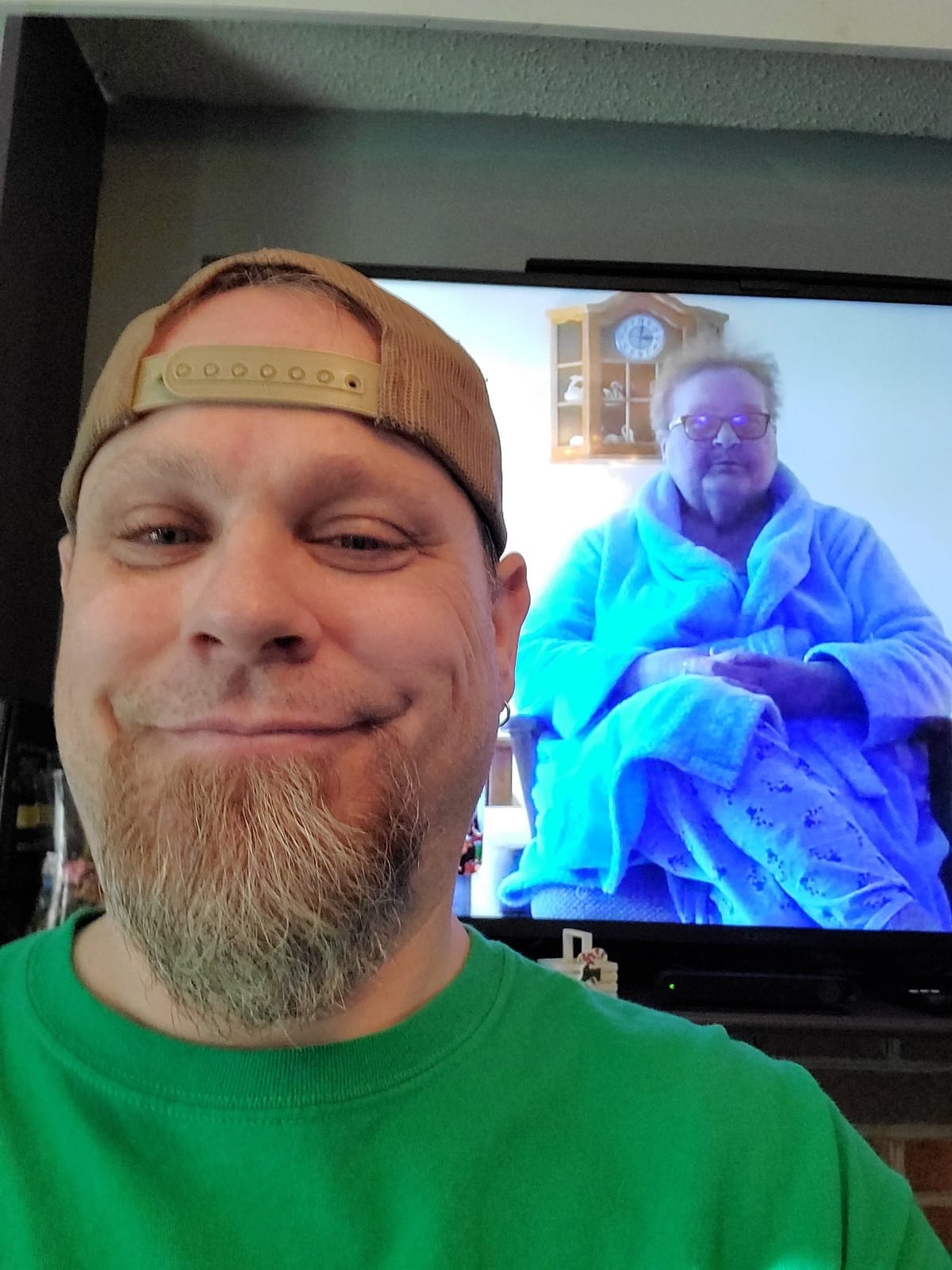 Meta Portal TV - Big Screen Smart Video Calling for Group Calls on Your TV customer photo 1