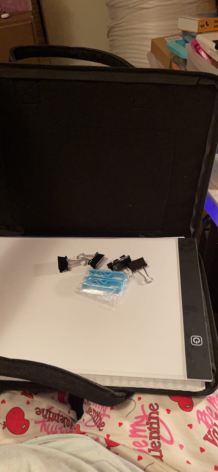 A4 LED Light Pad for Diamond Paint Kits, Super Bright USB Powered Light Board Kit with Detachable Stand, and Black Pad Clip (Pad and Bag) customer photo 2