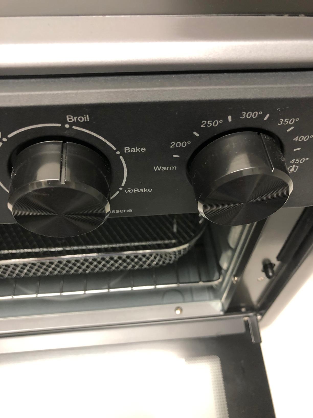 Dash Chef Series 7 in 1 Convection Toaster Oven Cooker, Rotisserie + Electric Air Fryer with Non-stick Fry Basket, Baking Pan & Rack, Skewers, Drip Tray & Recipe Book, 23L, Graphite customer photo 1