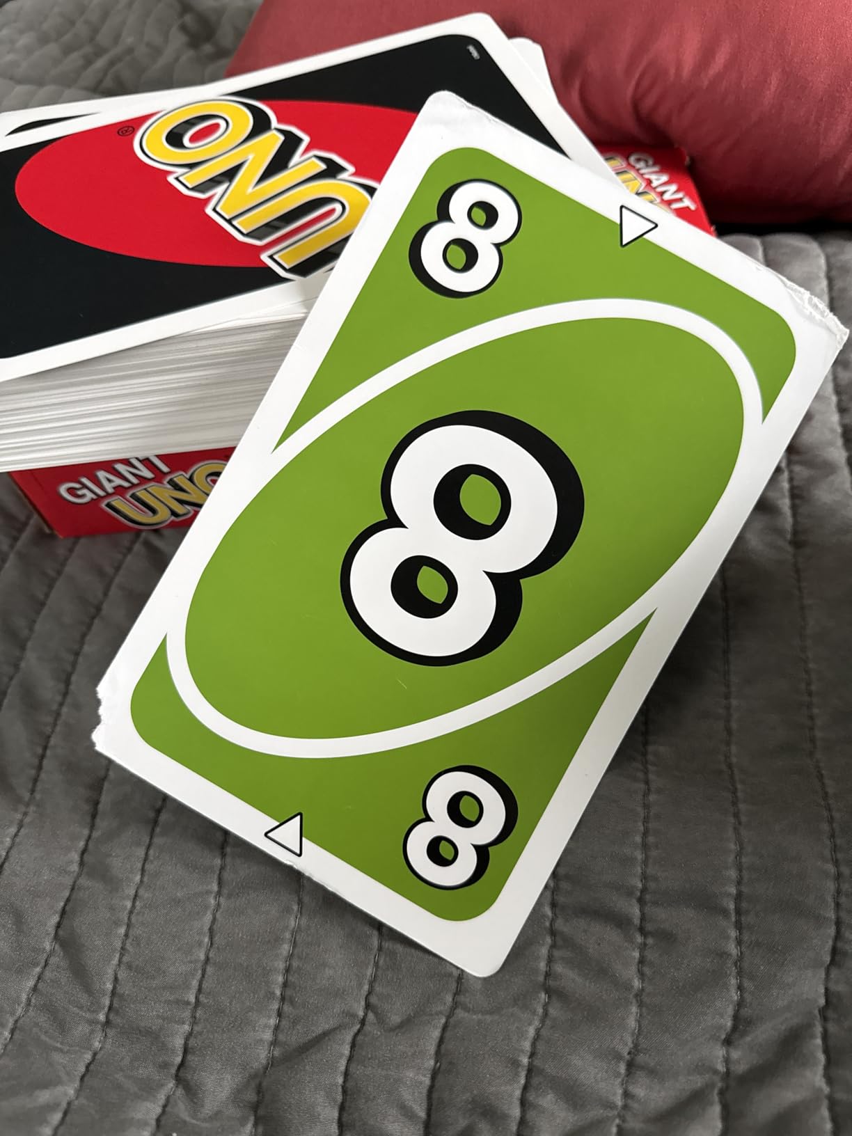 Mattel Games Giant UNO Card Game for Kid, Adult & Families, Color Blind Accessible & Customizable Large Deck customer photo 1