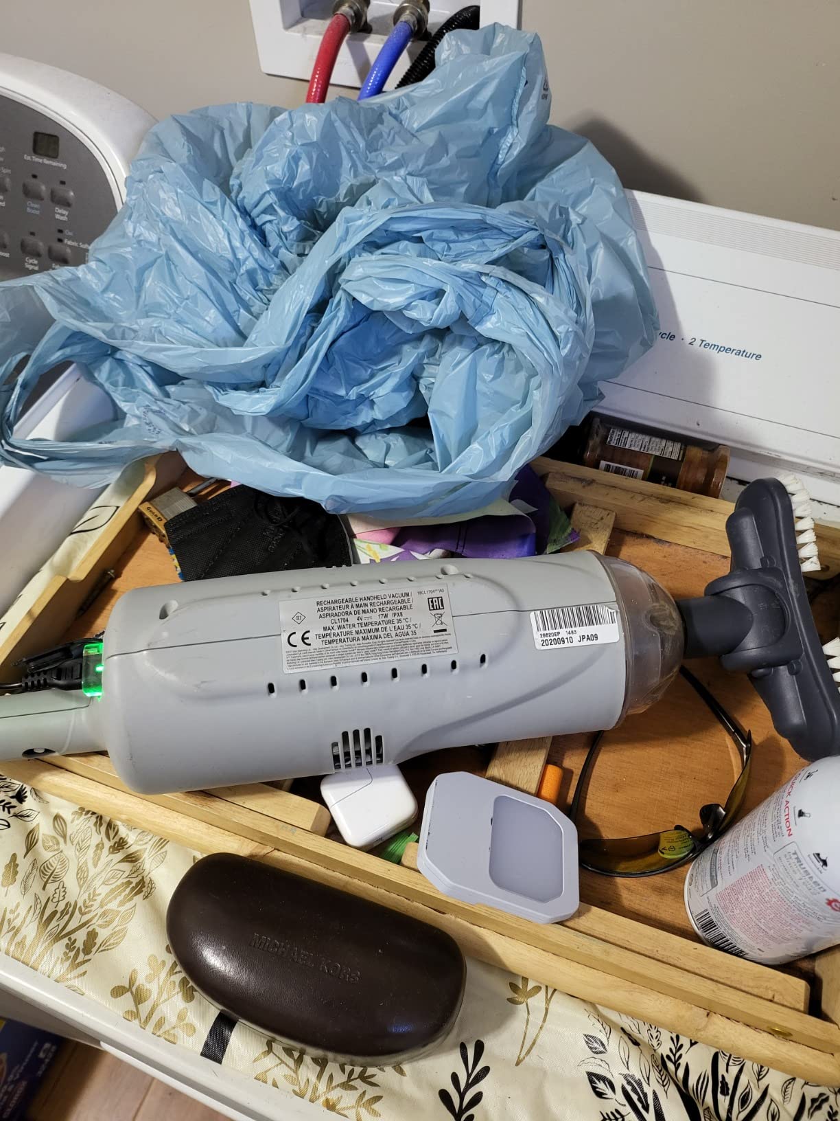 INTEX Rechargeable Handheld Pool Vacuum Cleaner for Pools & Spas customer photo 2