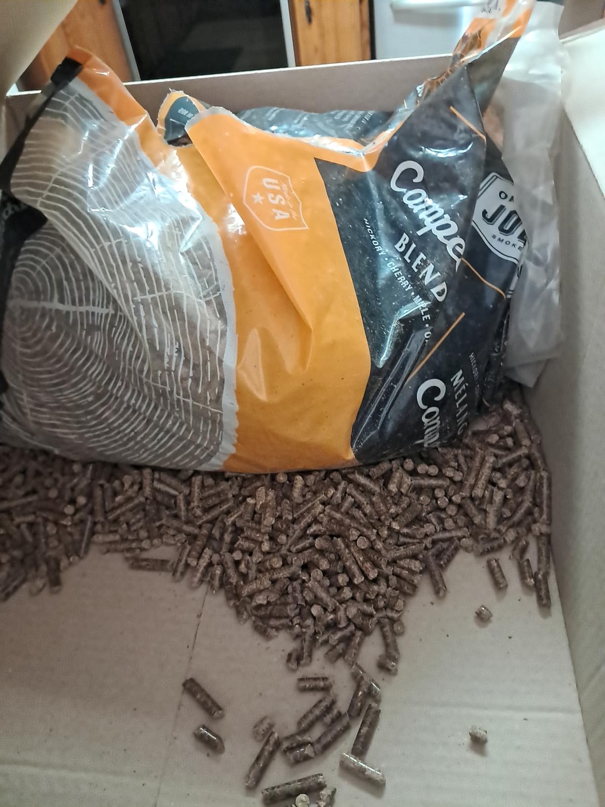 Oklahoma Joe's Competition Blend Wood Pellets, 20 lb. Bag - 2778408 customer photo 2