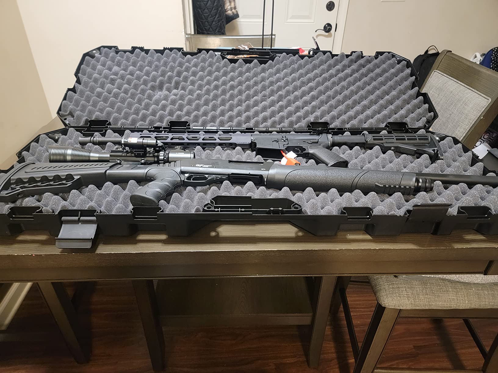 MTM RC42T Tactical Rifle Case 42, Snap Latches, High-Impact Plastic, USA Made, Black customer photo 2