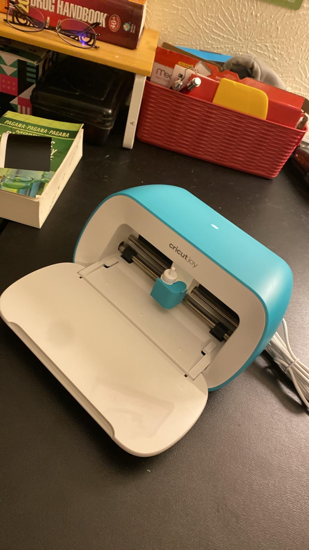 Cricut Joy Machine - A Compact,Portable DIY Smart Machine for Creating Customized Labels,Cards & Crafts,Works with Iron-on, Vinyl,Paper & Smart Materials, Bluetooth-Enabled, Blue - Used customer photo 2