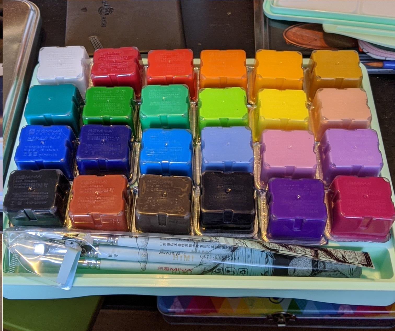 HIMI Gouache Paint Set, 24 Colors x 30ml Unique Jelly Cup Design with 3 Paint Brushes and a Palette in a Carrying Case, Non-Toxic Gouache Paint Perfect for Artists, Students(Green) customer photo 2