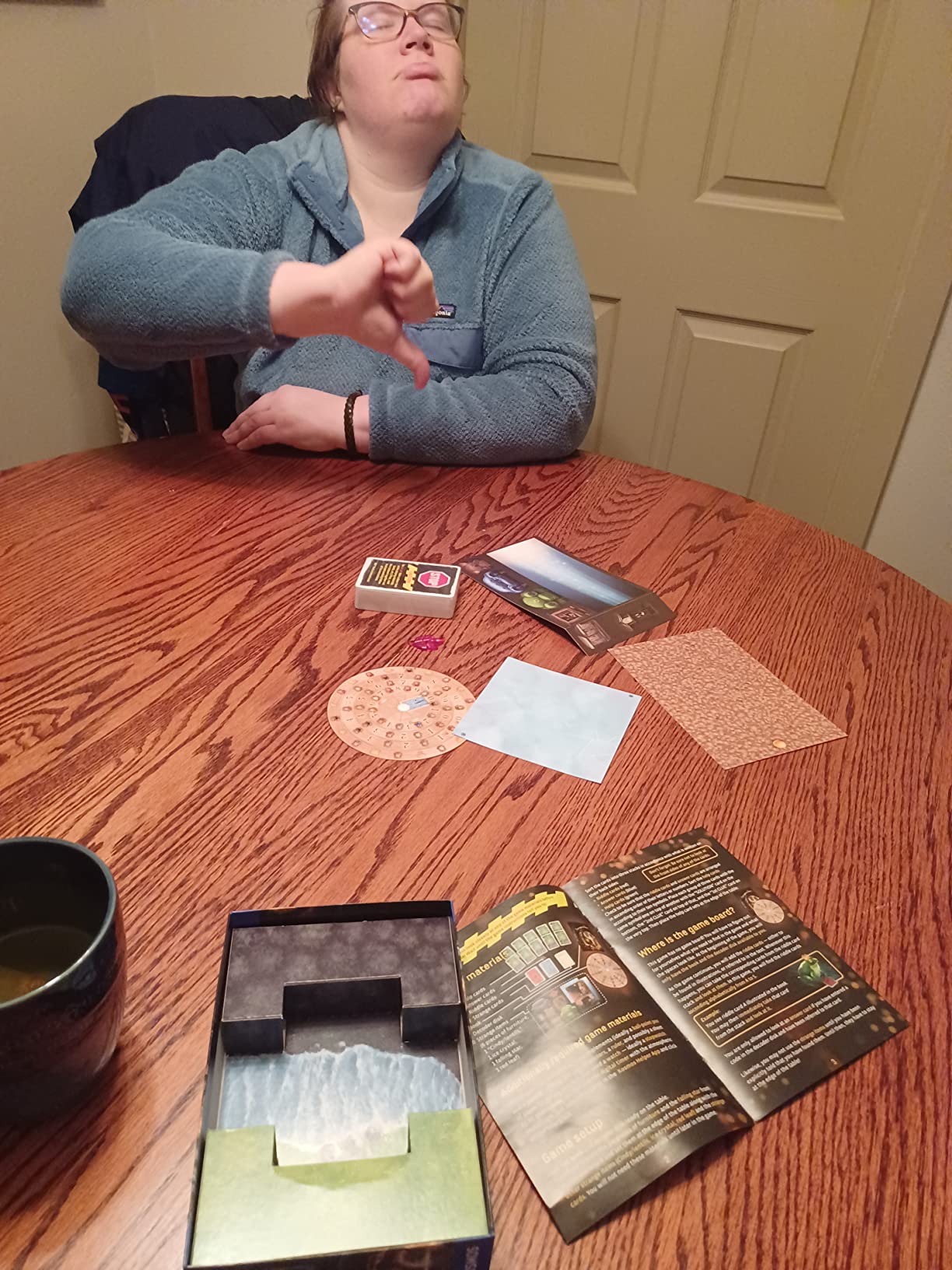 Thames & Kosmos EXIT: The Enchanted Forest| A Kosmos Escape Room Game in a Box| Family Friendly, Card-Based at-Home Escape Room Experience for 1 to 4 Players, Ages 12+ , Black customer photo 1