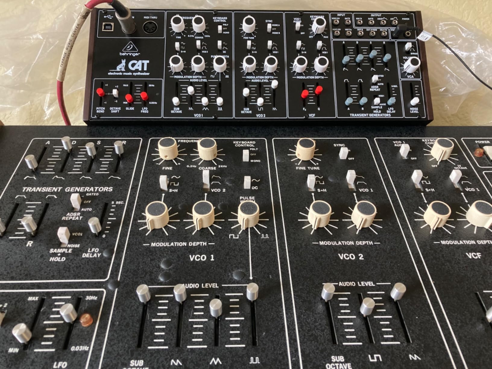 Behringer CAT Legendary Paraphonic Analog Synthesizer with Dual VCOs, 4 Mixable Waveforms, External Signal Processor, 16-Voice Poly Chain and Eurorack Format customer photo 2