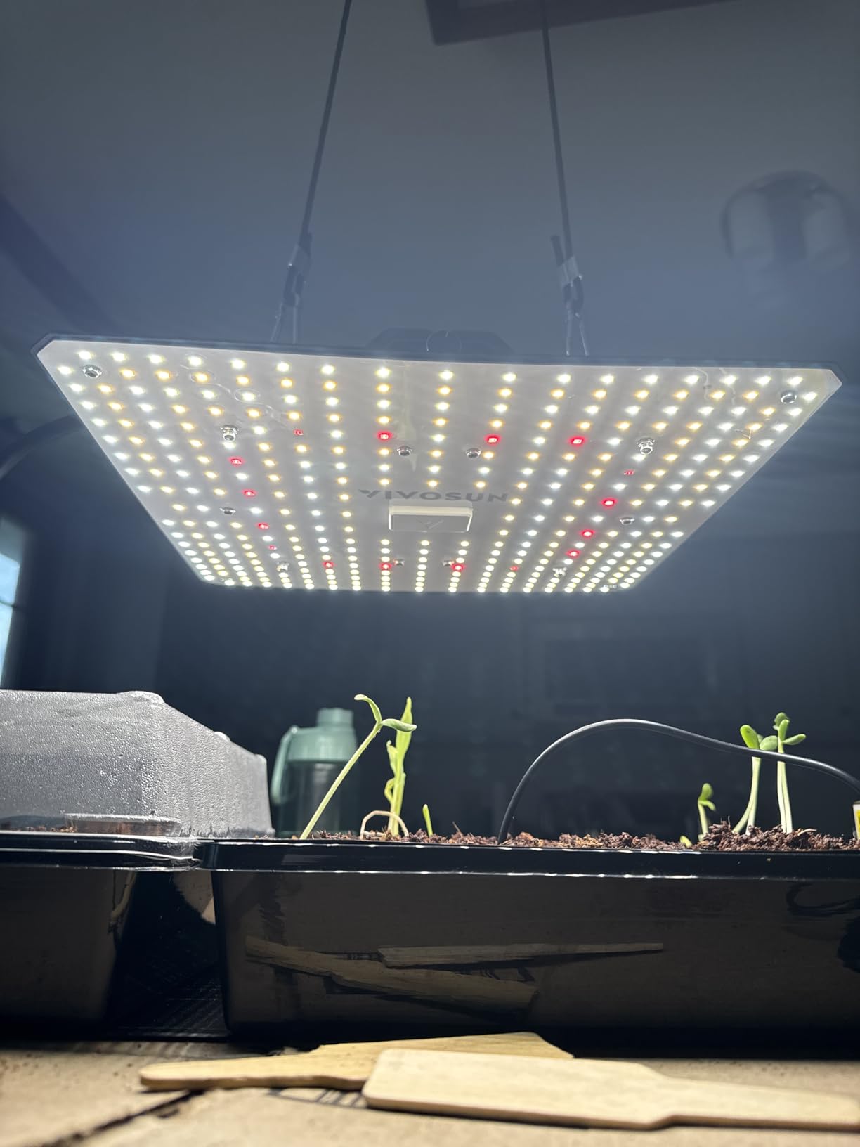 VIVOSUN LumaLight 100W LED Grow Light, Full Spectrum Plant Light customer photo 1
