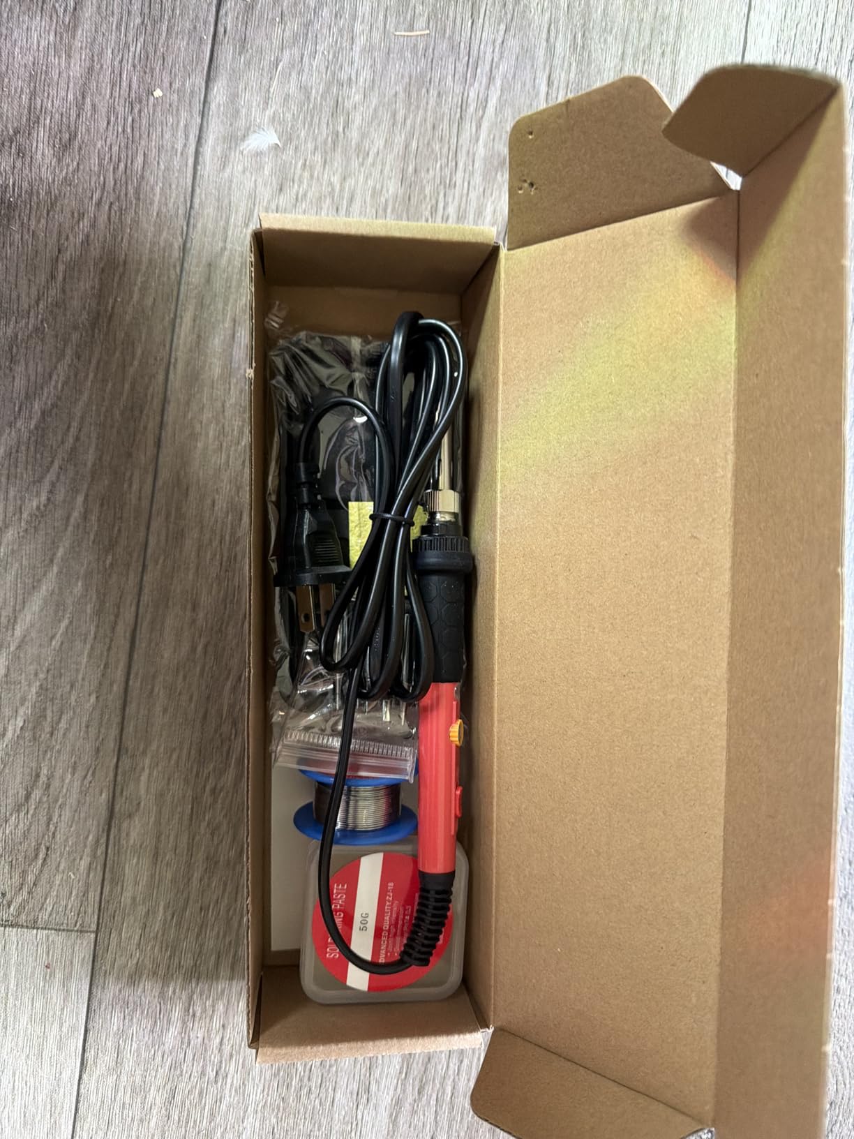 Soldering Iron Kit, 60W Soldering Iron with 5pc Interchangeable Tips, 10-in-1 Adjustable Temperature Solder Welding Tools, Fast Heating, Electronic Repair, 110V customer photo 2