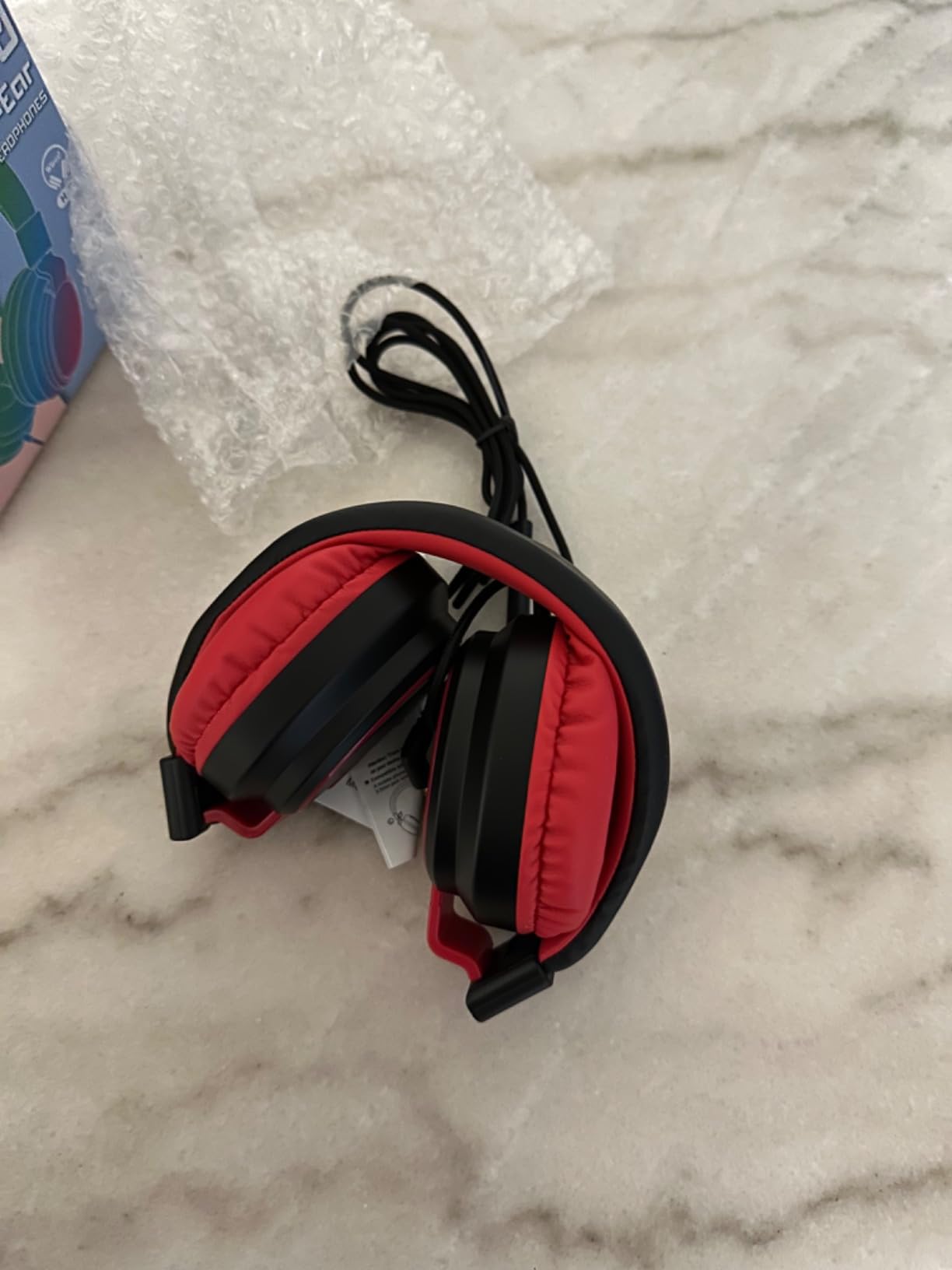Wired Kids Headphones for School with Cord Mic,Safe Volume Limit 85/94dB customer photo 1