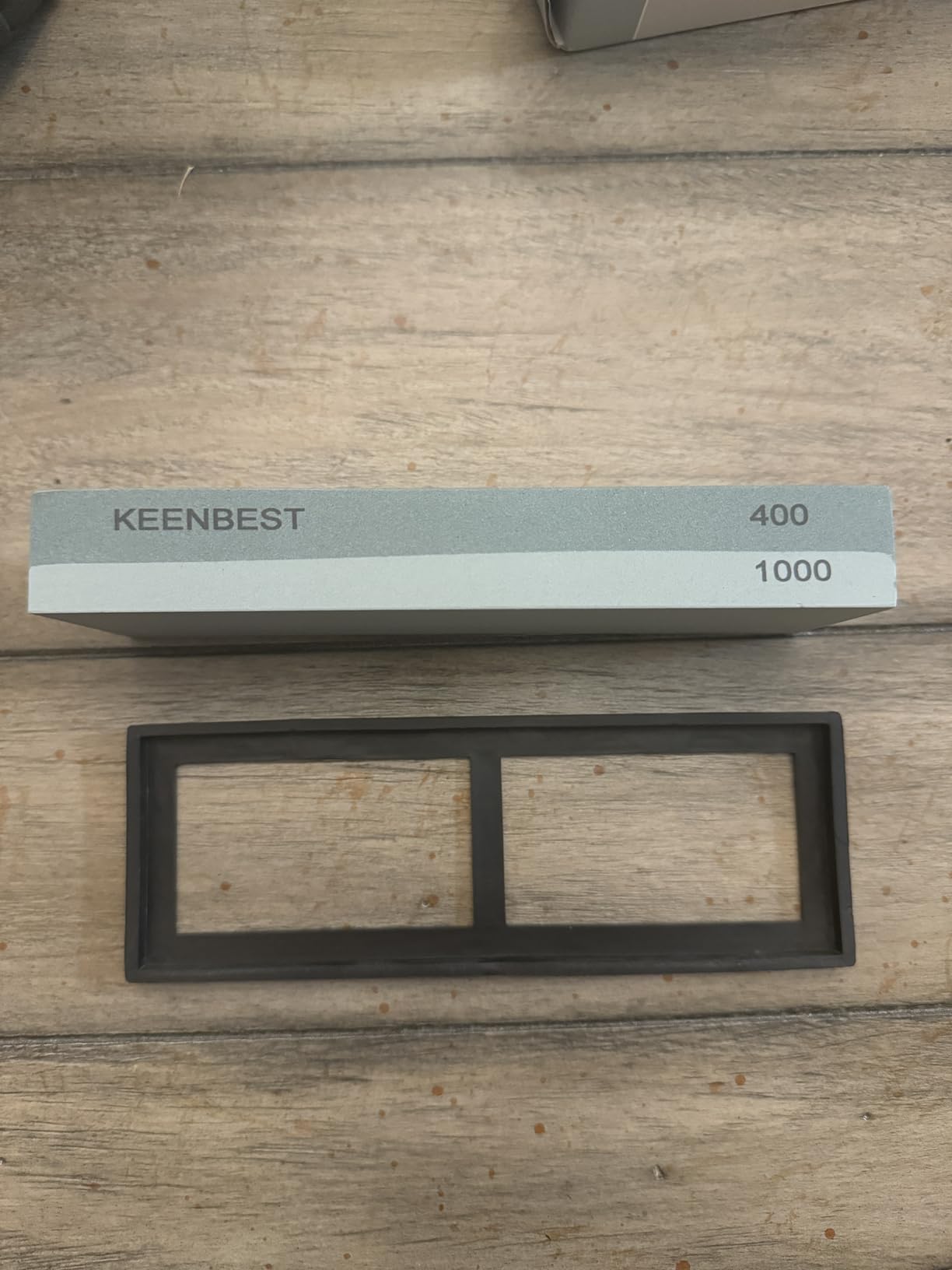 KEENBEST 400 1000 Premium Material Whetstone Sharpening Stone Set 2 Side Kitchen Knife Sharpener Stone Wet Stones for Sharping Knives Kit Non-slip Rubber Base customer photo 1