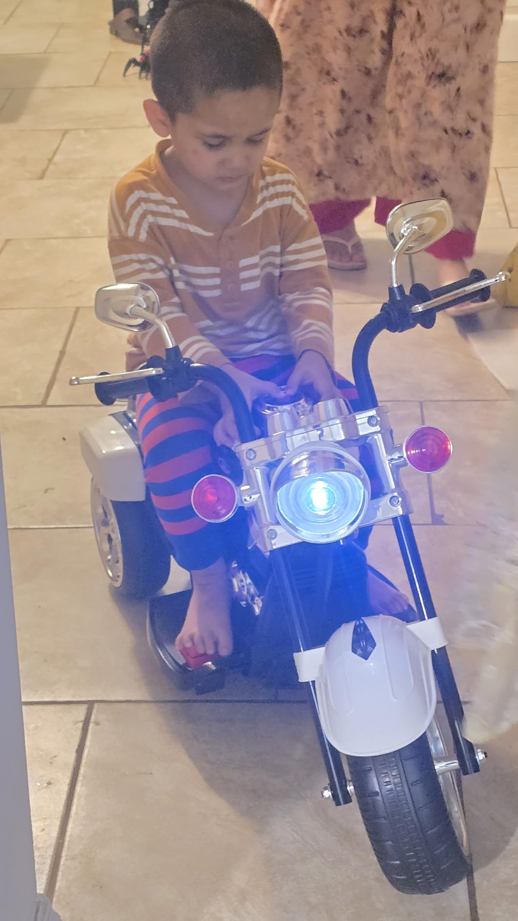 Costzon 6V Ride on Chopper Kids Motorcycle with Horn, Headlight (Blue) customer photo 2