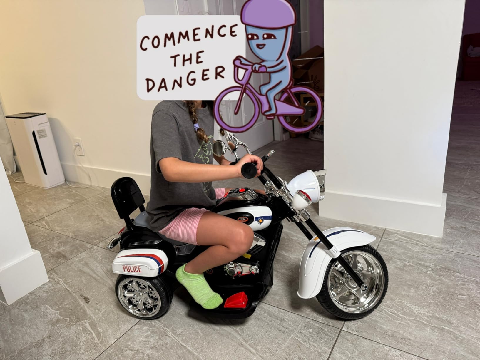 HONEY JOY Kids Motorcycle, 6V Battery Powered Toddler Chopper Motorbike Ride On Toy w/Horn & Headlight, Foot Pedal, 3-Wheel Mini Electric Motorcycle for Kids, Gift for Boys Girls(White) customer photo 1