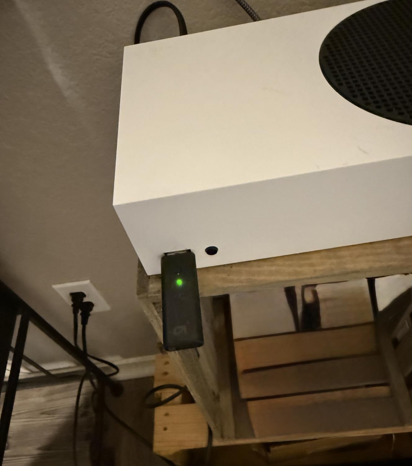 ASTRO Gaming Logitech G A20 Gen 2 Wireless Headset Xbox - White/Green | Compatible with Series X | S, One customer photo 2