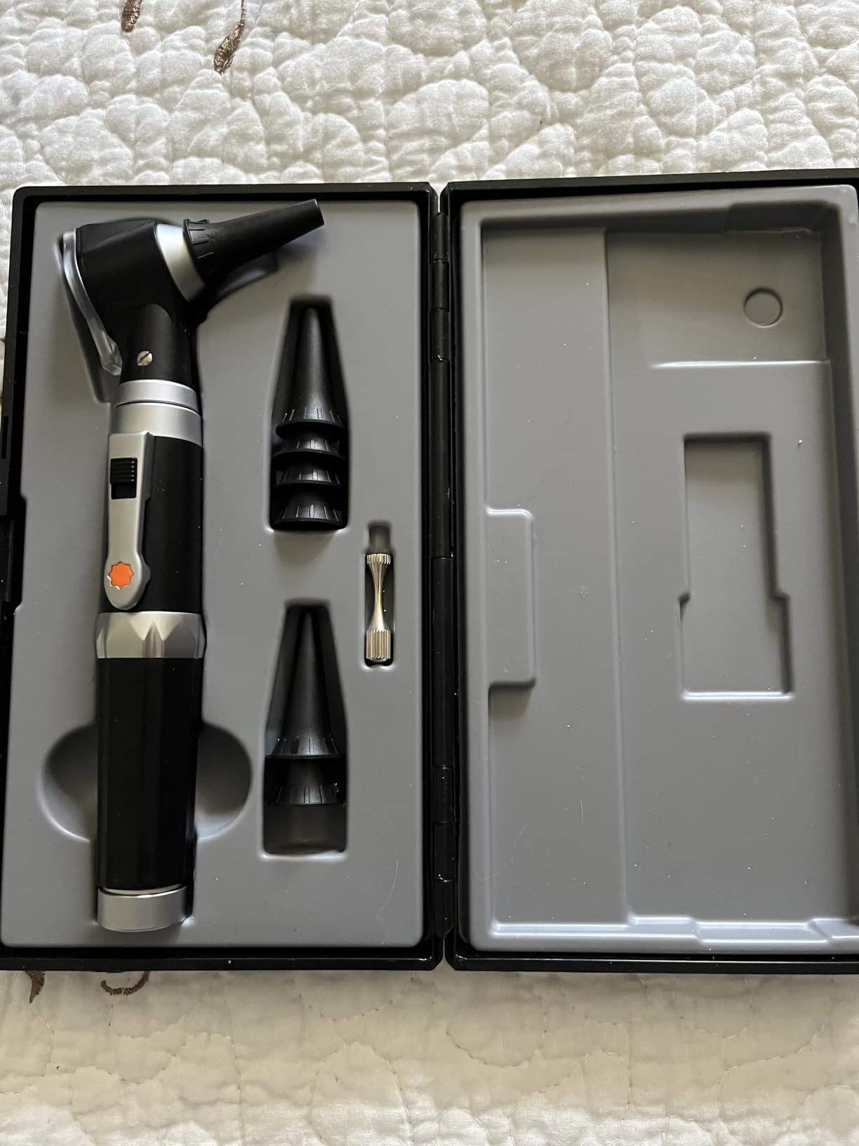 Jiusion 3X Otoscope with LED Handheld Ear Magnifier Scope for Doctor & Home | Portable Ear Check Scope with 8 Specula Caps & Storage Case for Adults, Kids, Pets, Dogs, Cats customer photo 1