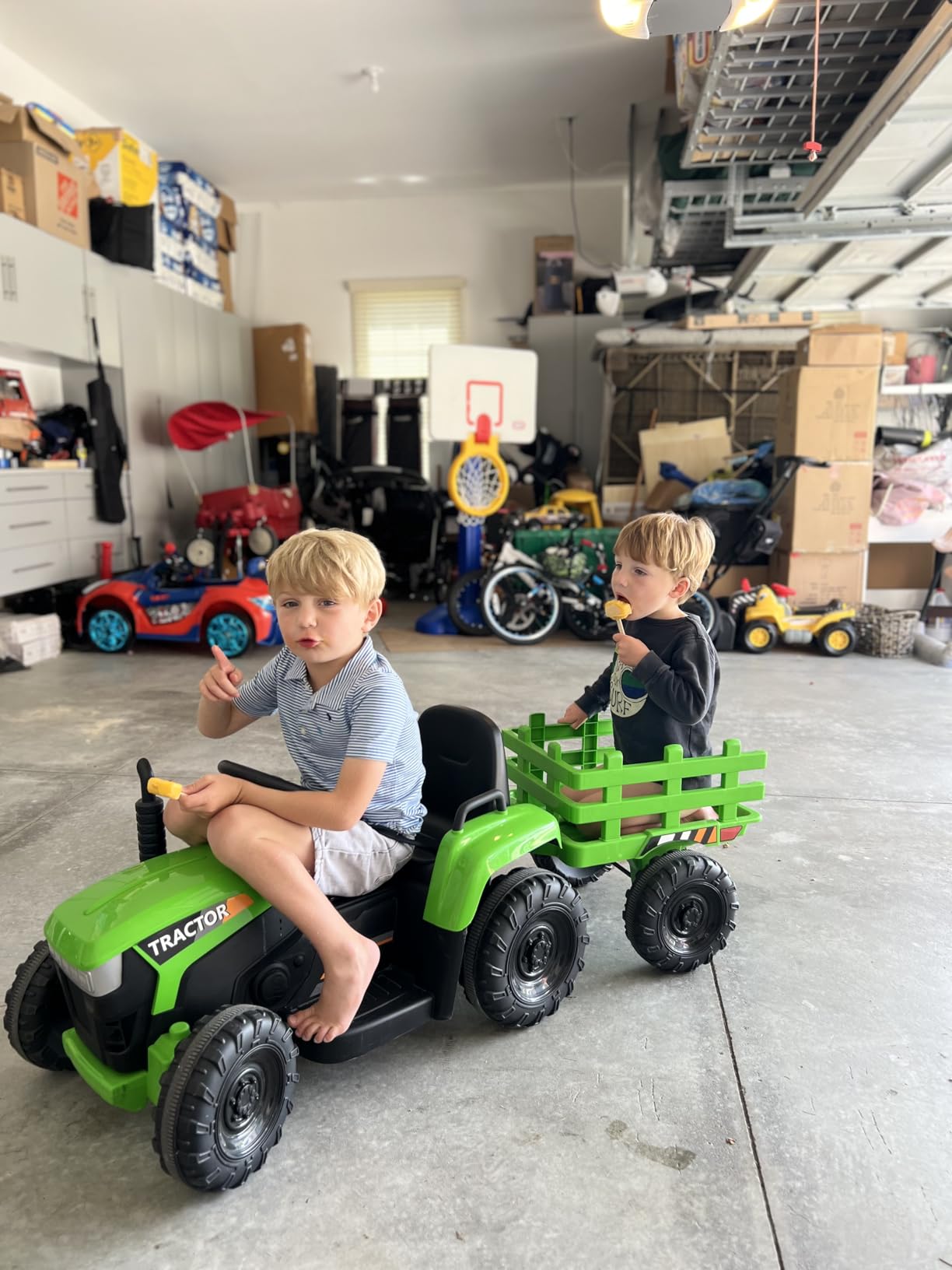 TOBBI 12V Kids Electric Tractor with Trailer, Toddlers Ride On Car to Drive customer photo 1