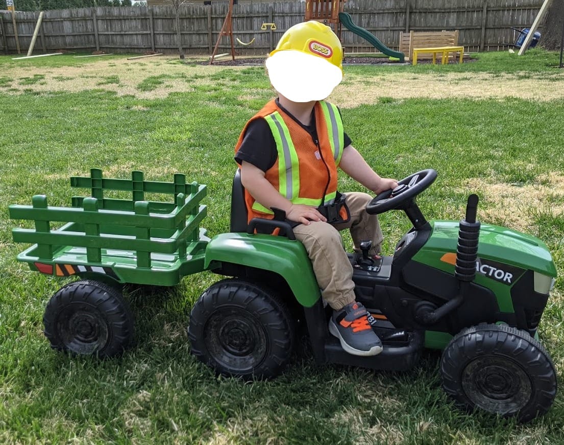 TOBBI 12V Kids Electric Tractor with Trailer, Toddlers Ride On Car to Drive customer photo 2