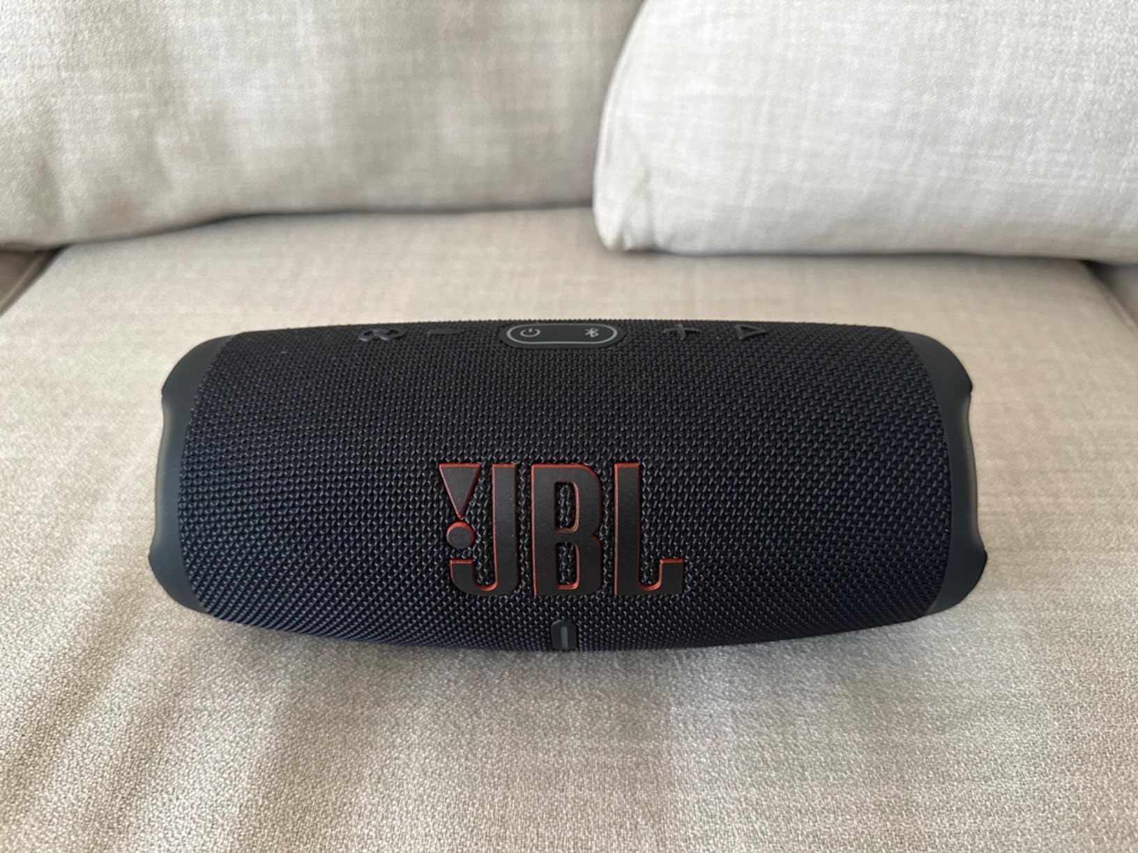 JBL Charge 5 - Portable Waterproof Speaker - Black customer photo 1