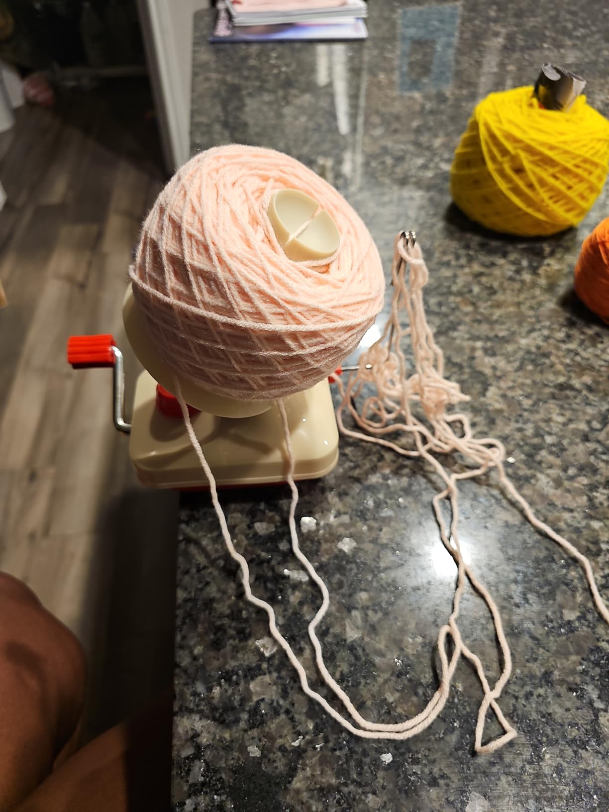 LAMXD Needlecraft Yarn Ball Winder Hand Operated,Red,Portable Package,Easy to Set Up and Use,Sturdy with Metal Handle and Tabletop Clamp,Including Yarn Needles Set… customer photo 2