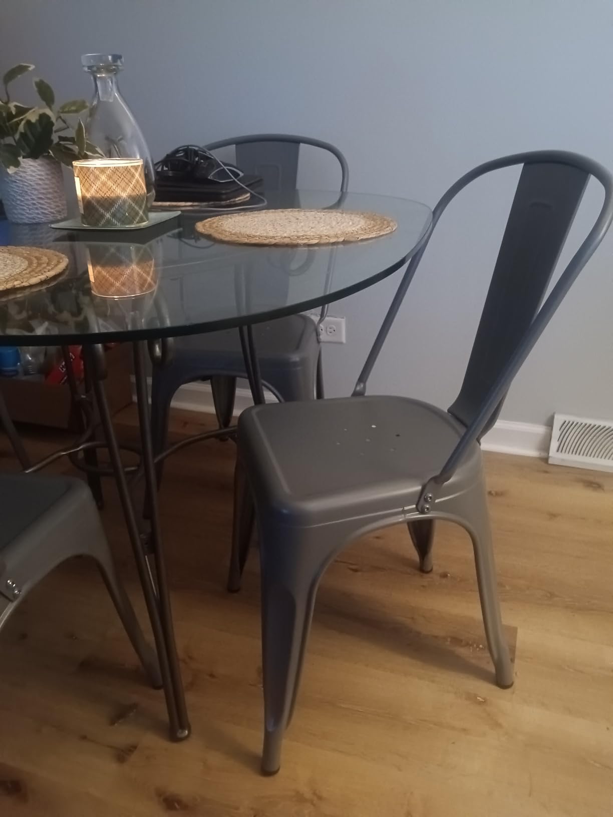 Amazon Basics Metal Dining Chairs, Easy to Assemble, Indoor/Outdoor, Stackable, Matte Black, 4-Pack customer photo 2