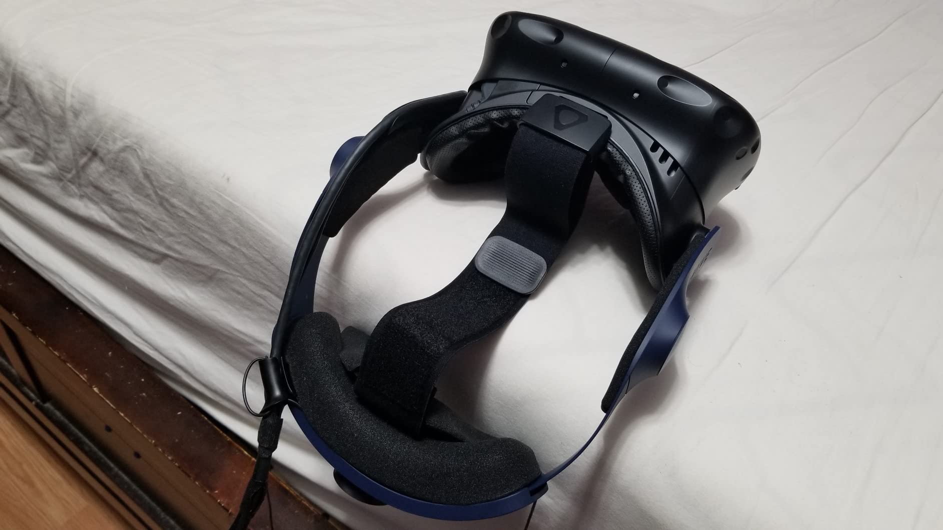 HTC Vive Pro 2 Headset Only customer photo 1