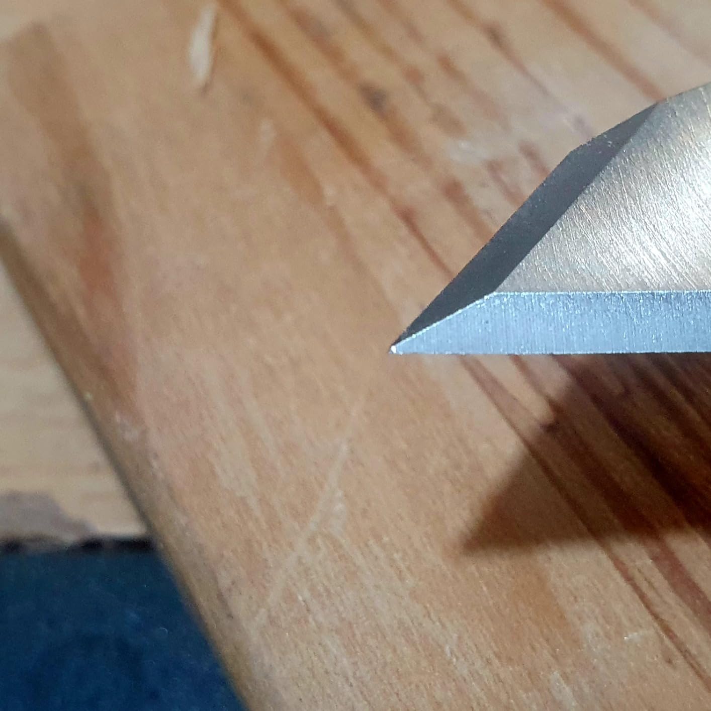 Narex Dual Bevel Marking Knife Stainless Steel Blade Rosewood Handle Finger Indents (0.030
