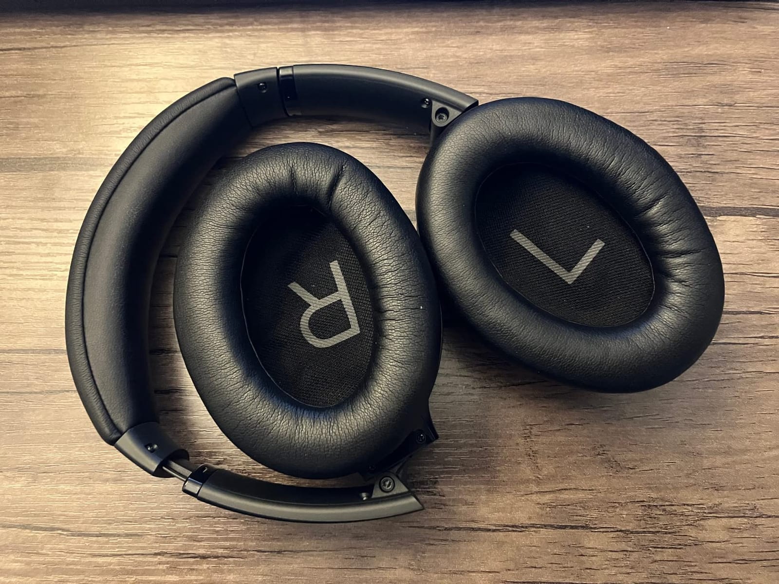 Bose QuietComfort 45 Bluetooth Wireless Noise Cancelling Headphones - Triple Black customer photo 2