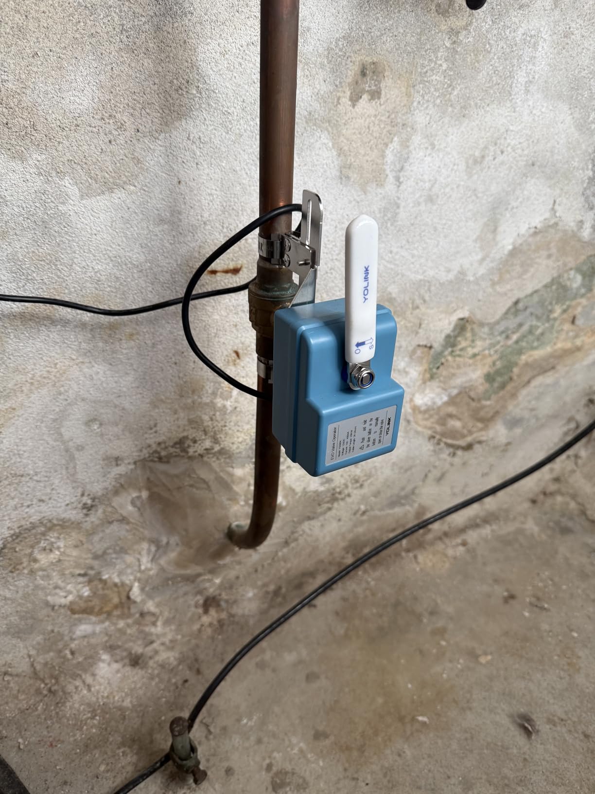 YoLink Smart Water Valve Controller, with Valve Operator, Easy No-Plumber DIY Installation, Remote Control, Compatible with Alexa/Google Assistant, IFTTT - YoLink Hub Required customer photo 1