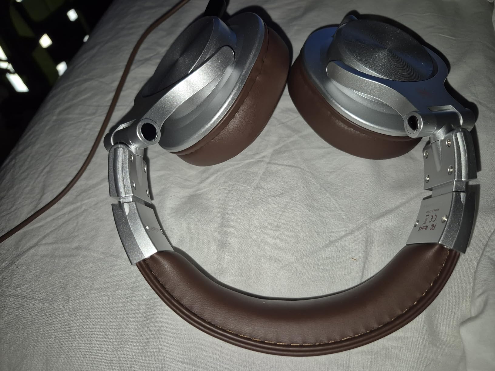 OneOdio A71 Hi-Res Wired Over-Ear Studio Headphones for DJ, Mixing - Black customer photo 1