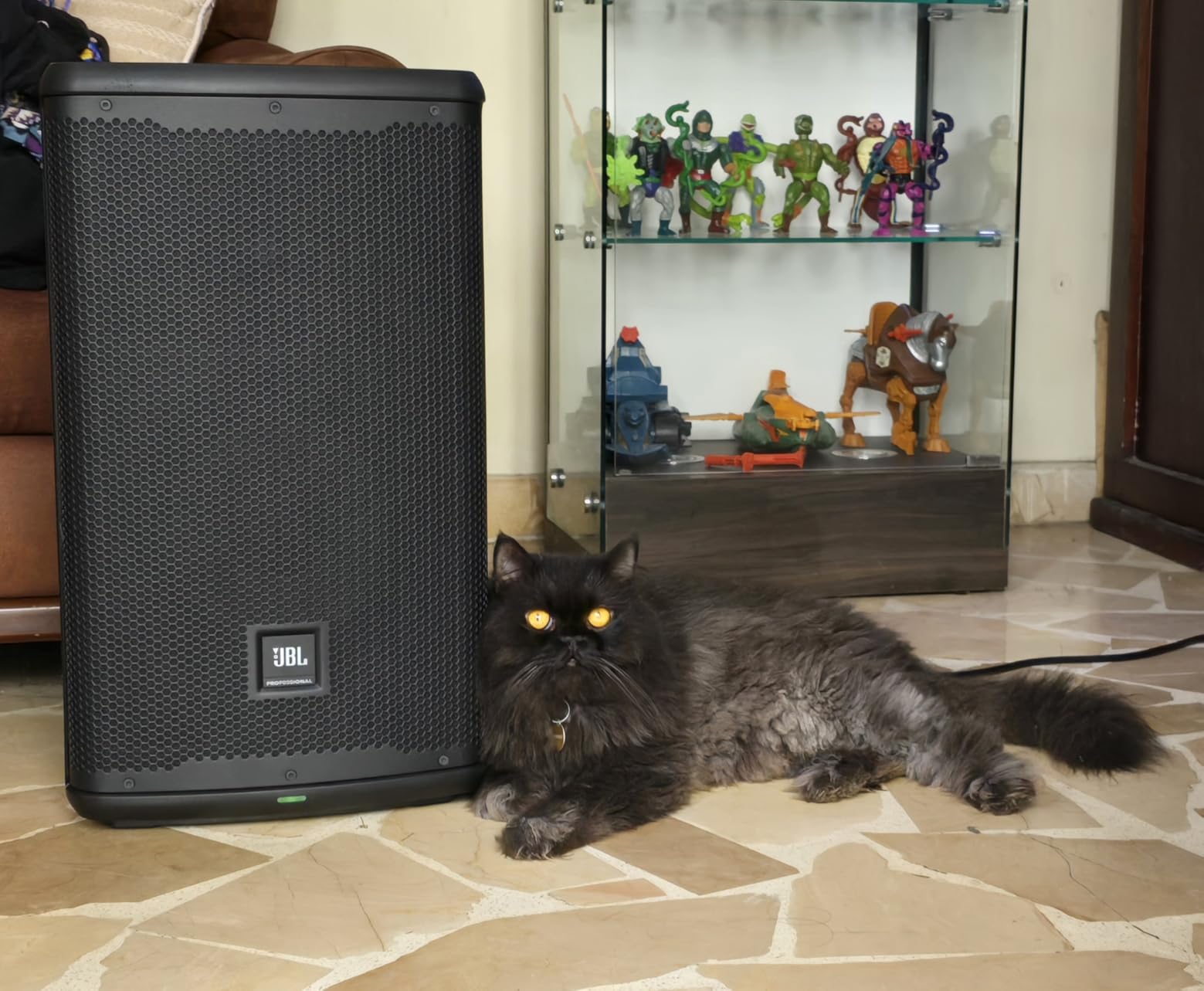 JBL EON715 Powered PA Speaker customer photo 2