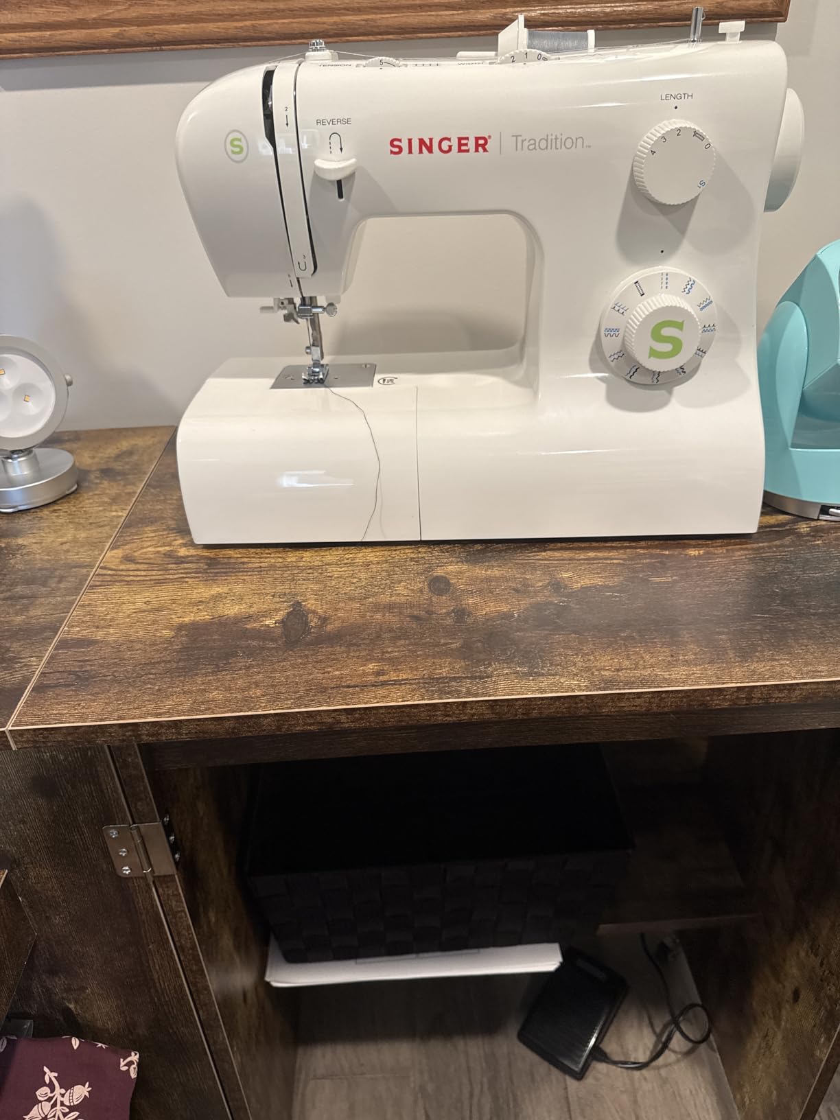 VIVOHOME Folding Sewing Table for Sewing Machine, Sewing Desk with Storage customer photo 2