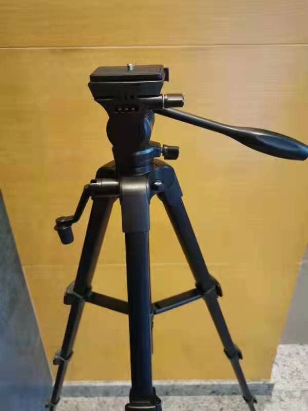 Binocular and Spotting Scope Tripod w/Binoculars Adapter and 2 QR Plates customer photo 1