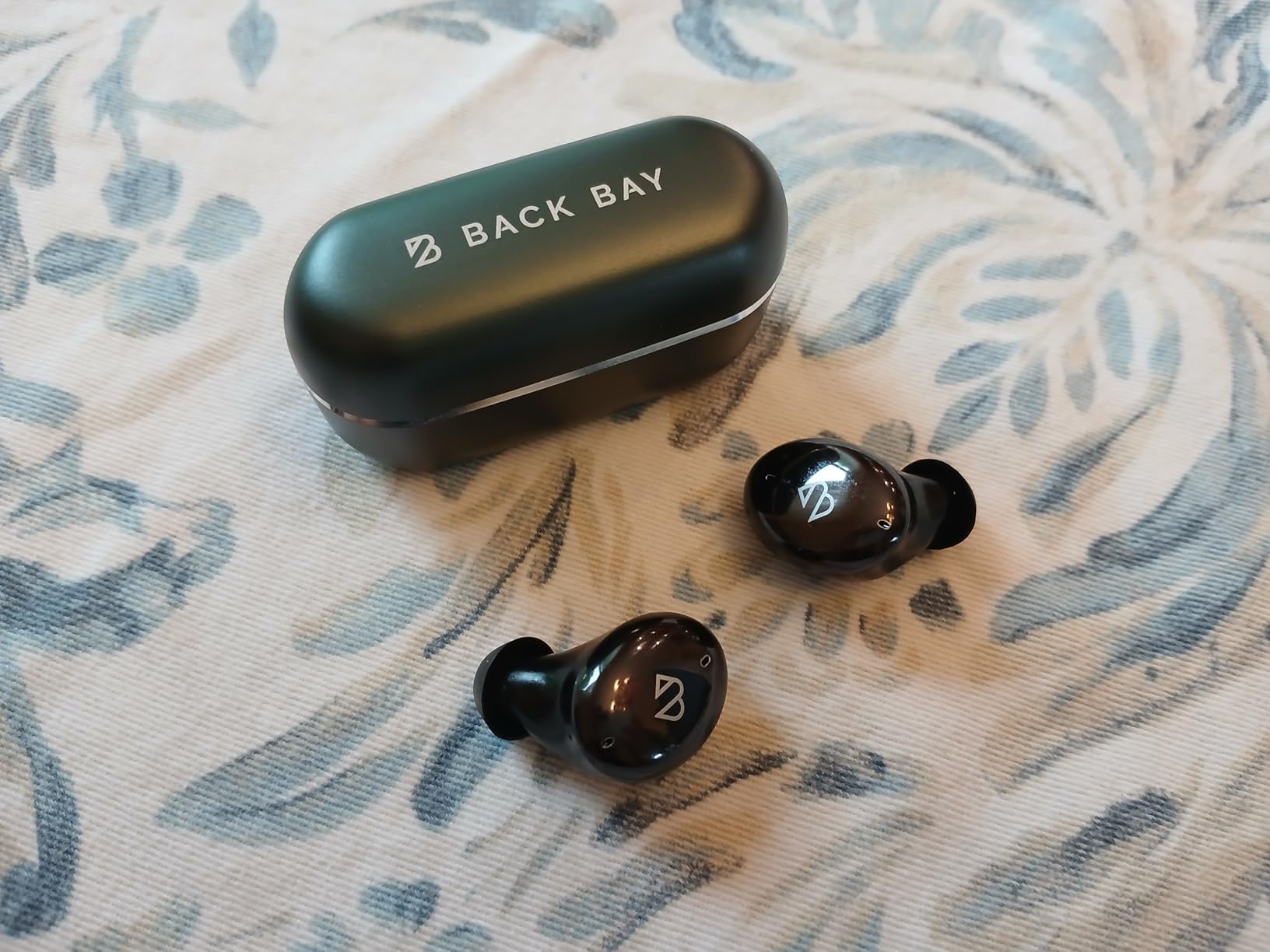 Back Bay Audio Mini Wireless Earbuds for Small Ears, Award-Winning Sound | Sweatproof Bluetooth Earbuds, Deep Bass, Tech Fitness Gifts for Men, Comfortable Bluetooth Ear Buds for Women customer photo 2
